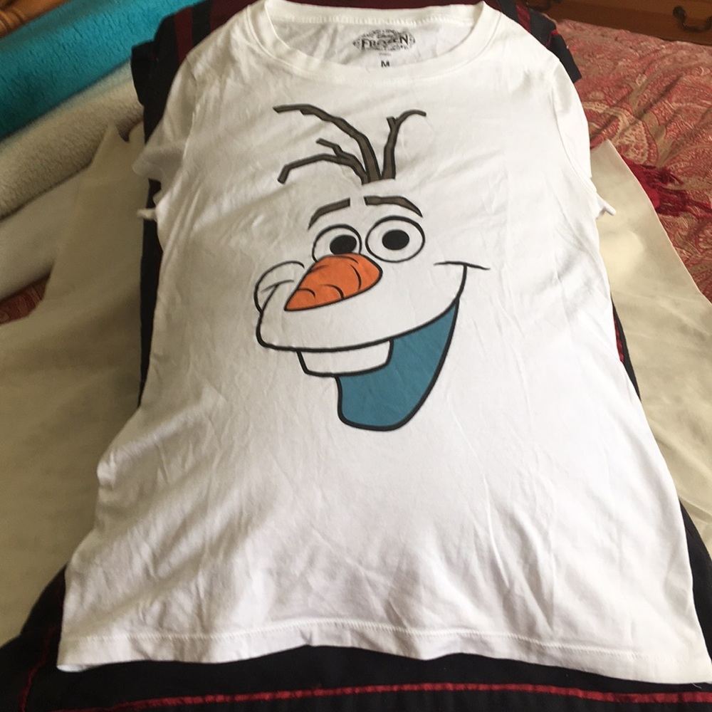Olaf face T-Shirt👀❄️👚👓